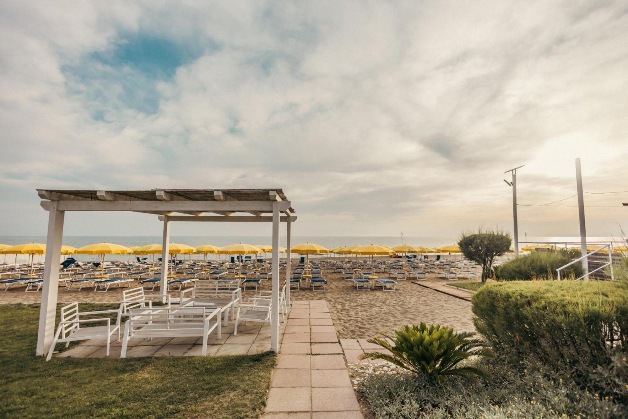 Hotel Le Palme Paestum Eksteriør bilde